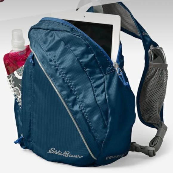 Eddie Bauer Handbags - Eddie Bauer Cruiser 10L Sling Crossbody Bag